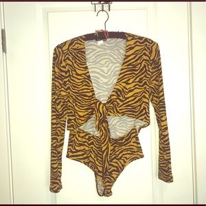 Wild tiger long sleeve onesie